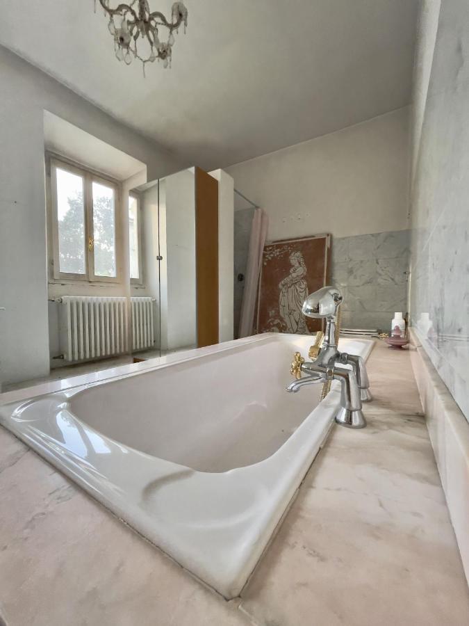 Affascinante Casale Brambilla Vicino Pavia Villa San Zenone al Po Luaran gambar