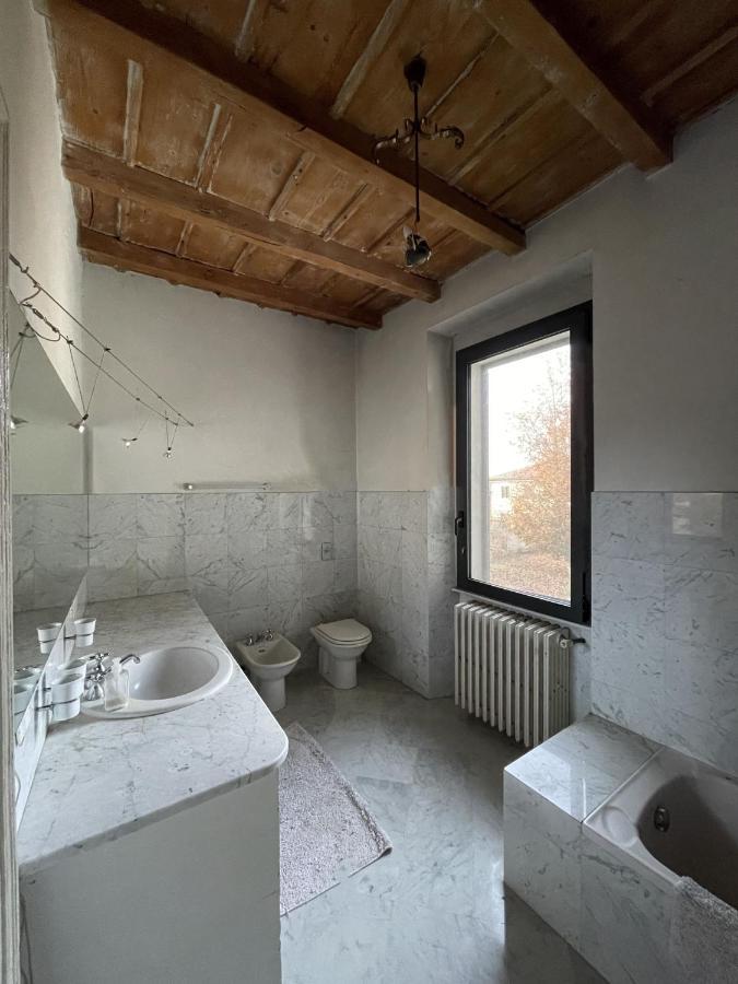 Affascinante Casale Brambilla Vicino Pavia Villa San Zenone al Po Luaran gambar
